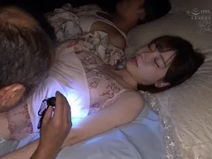 Bố Ông xã thiếu thốn vì Người vợ mất lại bắt gặp cảnh vợ sắp cưới của con trai thẩm du…